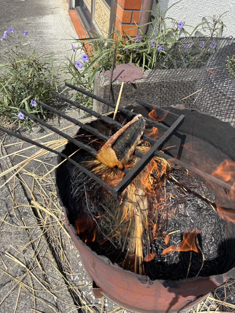 カツオの藁焼き